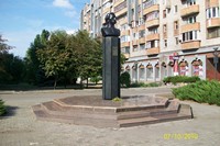 Памятник О.М. Полю