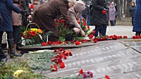 Районний мітинг та урочисте покладання квітів до братської могили загиблих воїнів