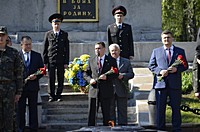 Урочистий мітинг та церимонія покладення квітів біля братської могили на вул. Івана Сірка