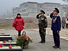 Урочисте покладання квітів до братської могили радянських воїнів