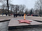 Покладення квітів до братської могили підпільників та радянських воїнів