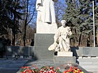 Урочистий мітинг та покладання квітів до братської могили радянських воїнів