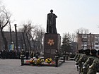 Районний урочистий мітинг та покладання квітів до пам`ятника загиблим воїнам