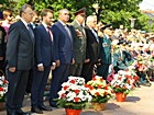 Святкова урочиста хода, церемонія покладання квітів