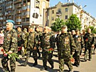 Святкова урочиста хода, церемонія покладання квітів