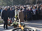 Урочиста церемонія покладання квітів до братської могили загиблих воїнів з нагоди 72-ї річниці визволення України від фашистських загарбників у Металургійному районі