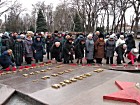 Районний мітинг та урочисте покладання квітів до братської могили підпільників та радянських воїнів