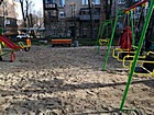 дитячий майданчик