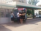 павільйон розміщений на зупинці громадського транспорту "Балхашська"