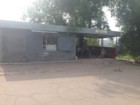 павільйон розміщений на зупинці громадського транспорту "зуп.Тувінська"