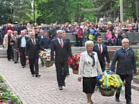Реквієм та урочисте покладення квітів до меморіального комплексу в районному парку «Шахтарський»
